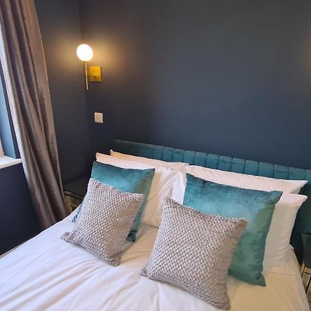 The Loughborough - Elegant, Glamourous Boutique 1 Bed, Central トルーロー エクステリア 写真
