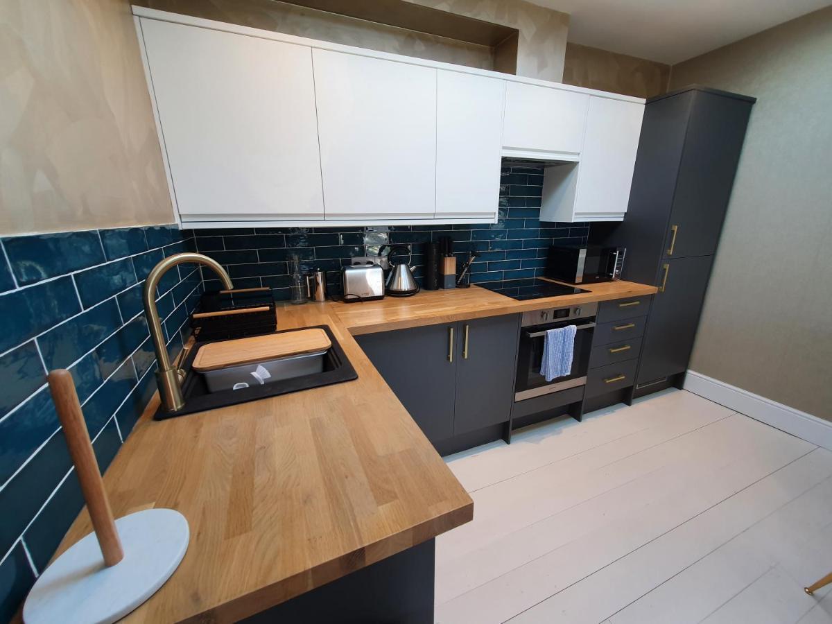 The Loughborough - Elegant, Glamourous Boutique 1 Bed, Central トルーロー エクステリア 写真