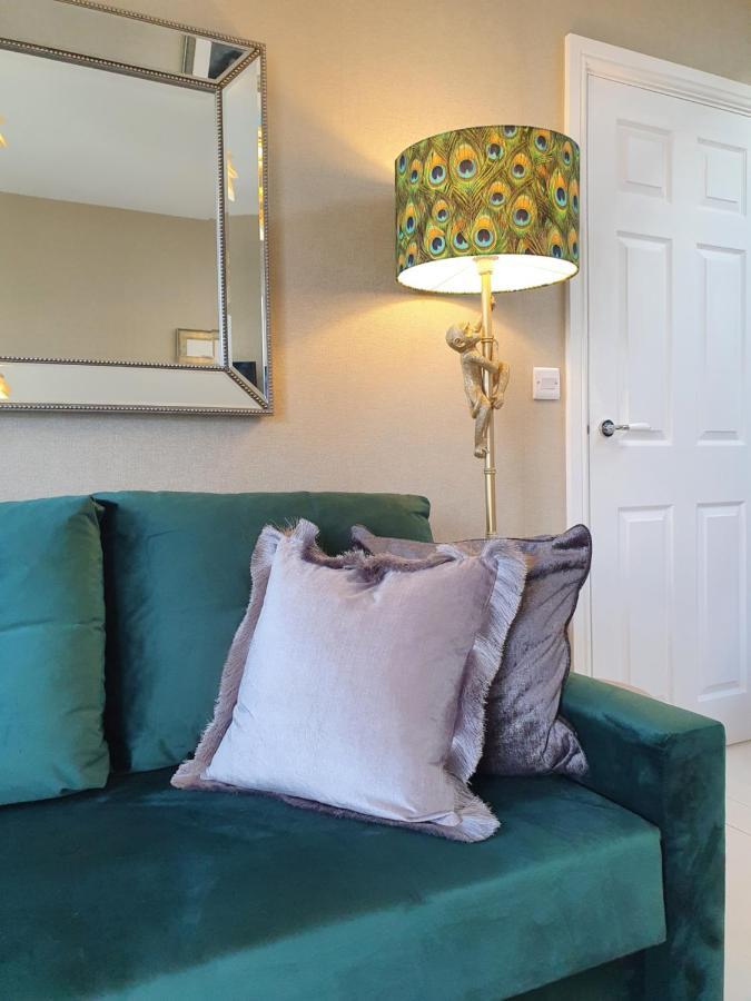 The Loughborough - Elegant, Glamourous Boutique 1 Bed, Central トルーロー エクステリア 写真