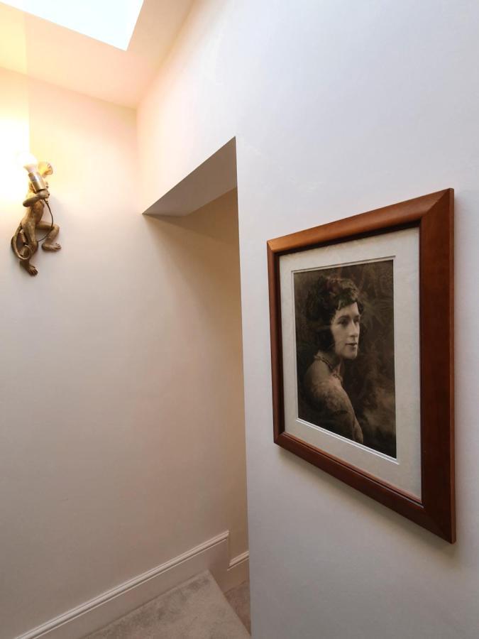 The Loughborough - Elegant, Glamourous Boutique 1 Bed, Central トルーロー エクステリア 写真
