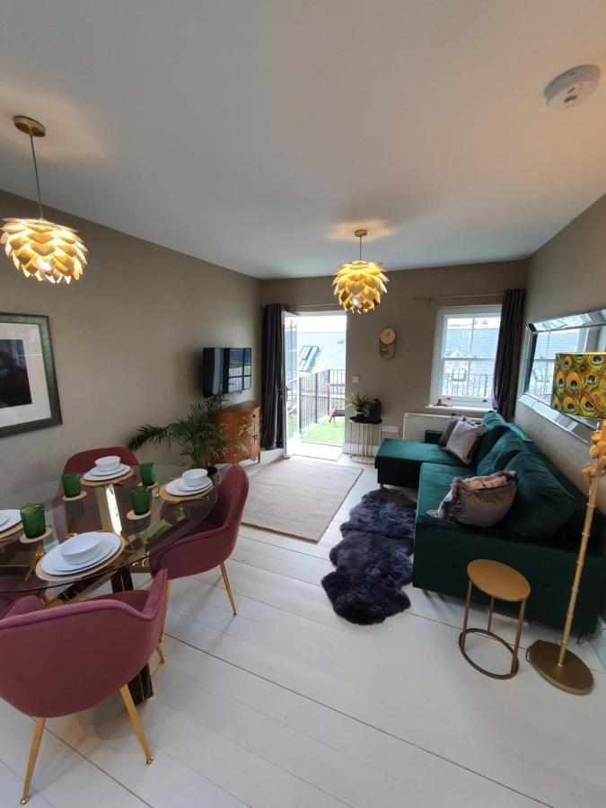 The Loughborough - Elegant, Glamourous Boutique 1 Bed, Central トルーロー エクステリア 写真